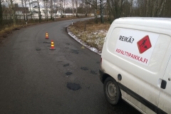 Tien paikkausta Harjavallassa